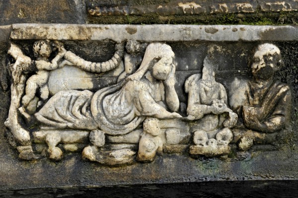 Relief frieze on the Fontana della Rometta e di Roma fountain, Renaissance garden of the Villa