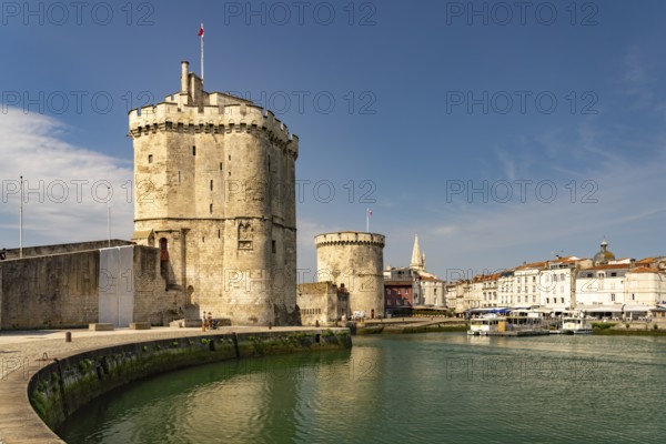 Harbour entrance to the old Vieux Port with the medieval towers Tour St.-Nicolas, Tour de la