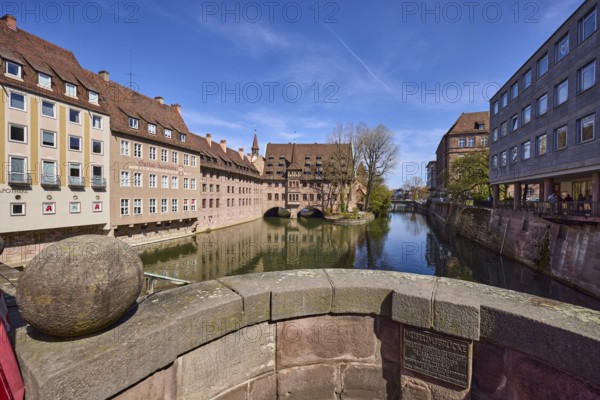 Heilig-Geist-Spital, Spital-Apotheke, river Pegnitz, museum bridge, facades, windows, sandstone