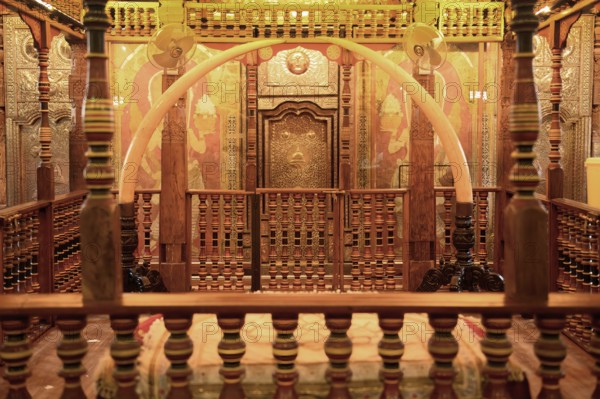Temple of the sacred Tooth Relic or Sri Dalada Maligawa, Door of the Chamber of the relic in the