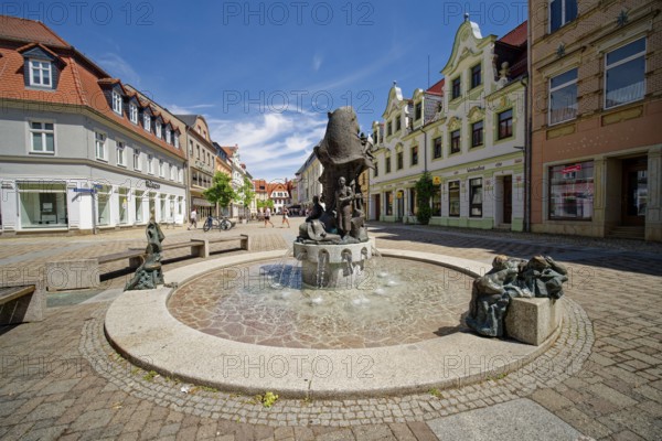 Boot fountain by sculptor Vinzenz Wanitschke at Döbeln's Niedermarkt, Old Town, Döbeln, Saxony,