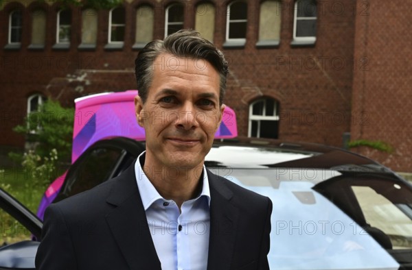 Charite and BMW launch study and test in-car sensors that measure and monitor health and vital
