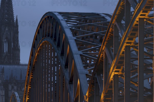 Evening atmosphere at Cologne Cathedral, Hohenzollern Bridge, Cologne, North Rhine-Westphalia,
