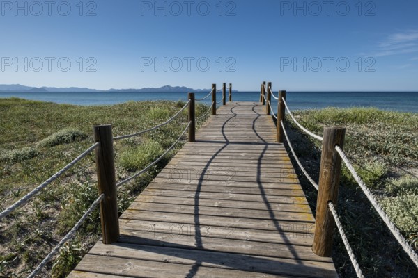 Wooden path to protect the dunes, Arenal de sa Canova, Artà - Santa Margalida, Natural Area of