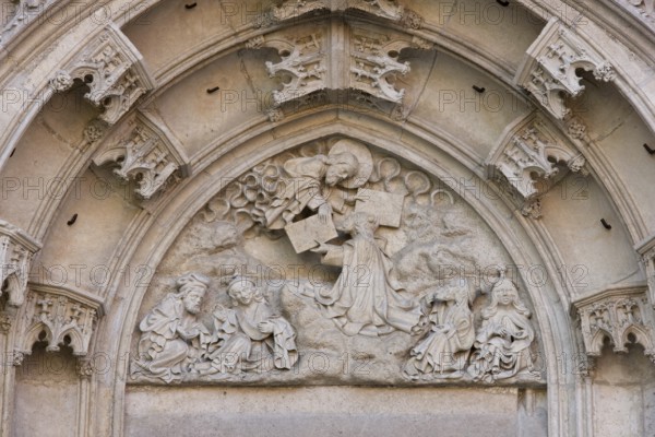 Northern west portal, tympanum, God hands over the tablets of the law to Moses, St., Saint, Saint