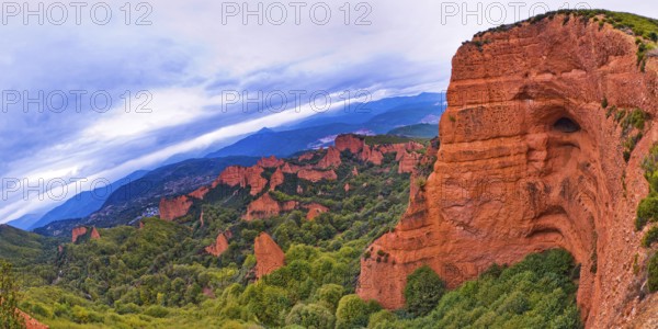 Las Médulas Historic Roman Gold-Mine, UNESCO Worl Heritage Site, Cultural Landscape, El Bierzo