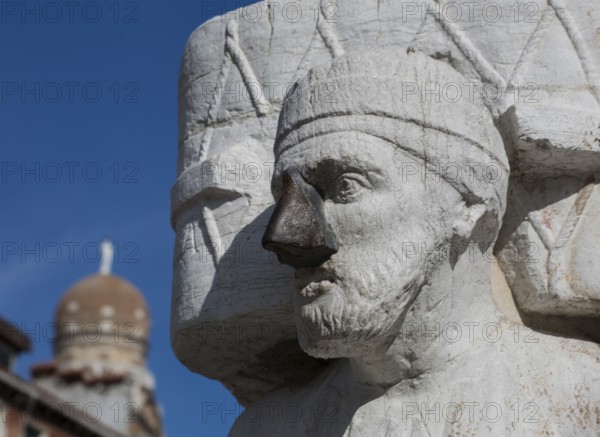 Italy Venice Campo dei Mori -98 Sculpture of Sior Antonio Rioba 13th century with the iron nose