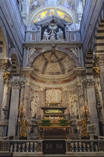 Altar of Saint Rainerius, the patron saint of Pisa and of travellers, in the Cathedral, Pisa,