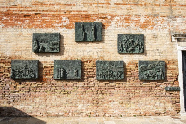 Memorial wall in Campo Ghetto Nuovo, Jewish ghetto from the 16th century, Cannaregio district,