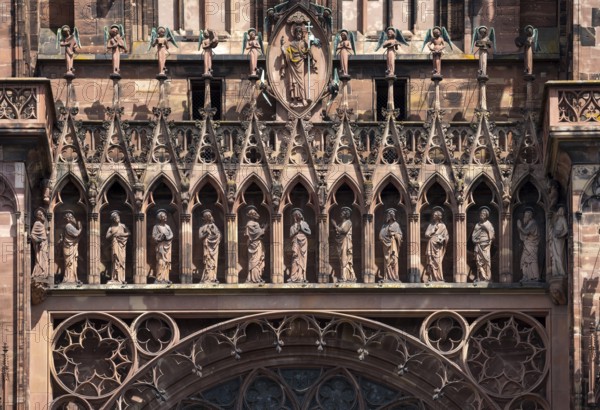 Strasbourg Cathedral, Cathédrale Notre-Dame de Strasbourg, west façade, Gallery of the Apostles