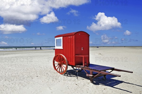 Red bathing cart on the beach of the island of Borkum, island of Borkum, East Frisia, Federal