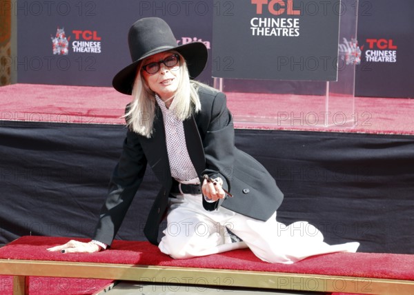 Diane Keaton at Diane Keaton Hand- and Footprint Ceremony held at the TCL Chinese Theater in