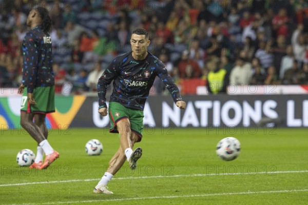 Football match, Cristiano RONALDO CR7 Portugal warming up in front of the match with left foot shot