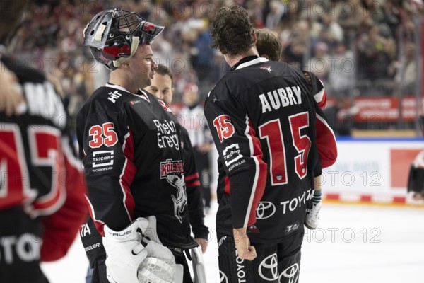 Laura Dick Cologne, LanxessArena, North Rhine-Westphalia, Julius Hudacek (Koelner Haie, #35)>,