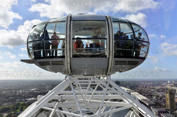 London Eye Ferris wheel, Thames, cloudy sky, London, London, region, close-up, Thames, London, view