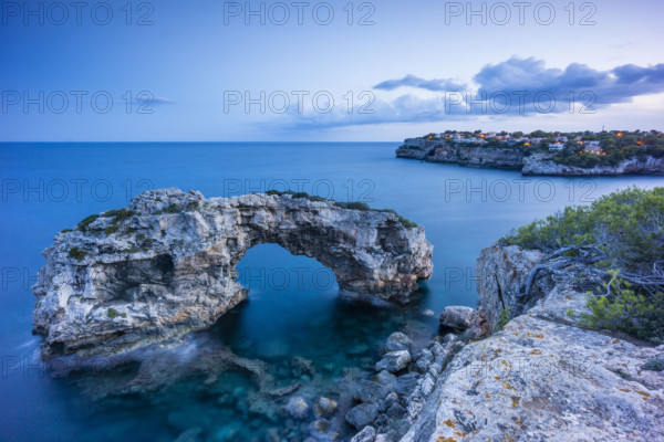 Arco natural de roca Es Pontas, Santanyí, islas baleares, Spain