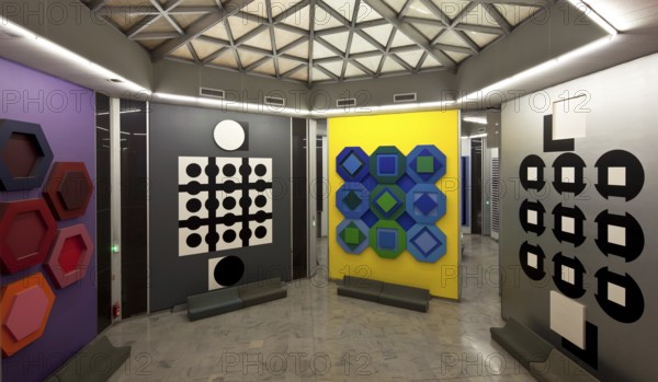 Aix en Provence, Vasarely MuseumBuilt 1973-76. op-art wall installations around 1975 v r n l Object