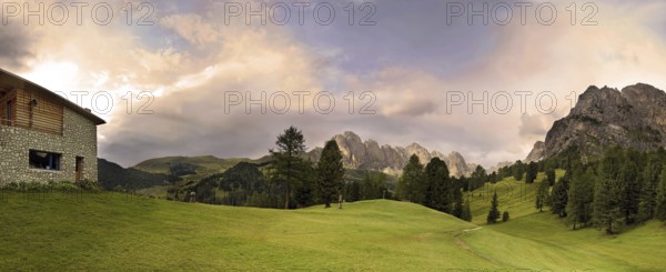 View from the Juachuette on the Geislergebirge, Val Gardena, South Tyrol View from the Juachuette