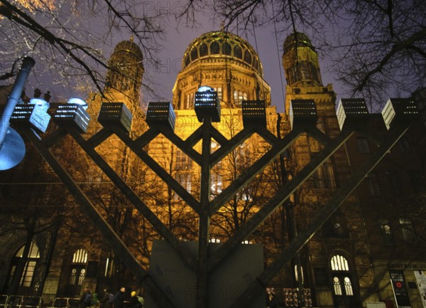 Germany, Berlin, 26.12.2024, Hanukkah candlestick in front of the New Synagogue, Oranienburger