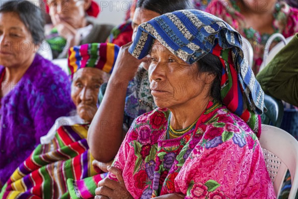Jornada de capacitacion laboral para comadronas tradicionales, San Bartolome Jocotenango,