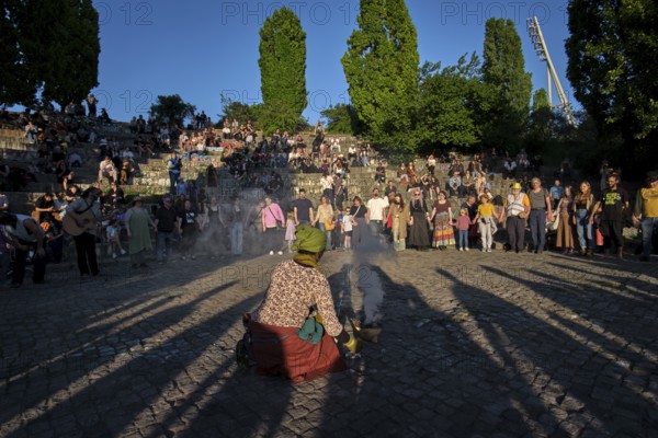 Germany, Berlin, 30.04.2025, Peaceful Walpurgis in Mauerpark, Amphitheatre, Preparation Peace