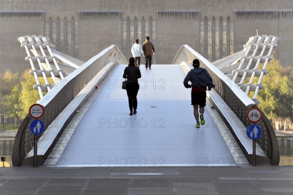 Millenium Bridge, the Millenium Bridge built at the turn of the millennium over the Thames with