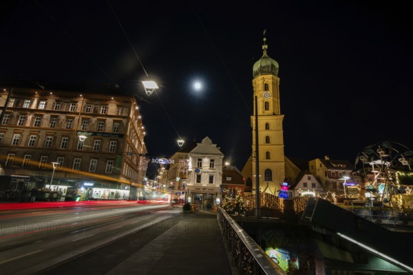 Christmas illuminated Mur bridge, behind Frnziskanerkirche, light trails, night shot, Graz, Styria,