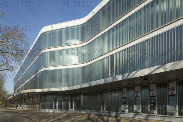 Krefeld, Königpalast, built in 2004 by architects RKW Rhode Kellermann Wawrowsky, event hall and