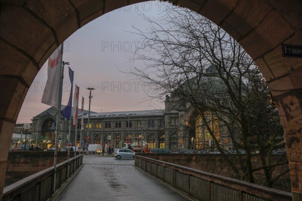 View from the Handwerkerhof at Königstor to the main railway station, Nuremberg, Middle Franconia,