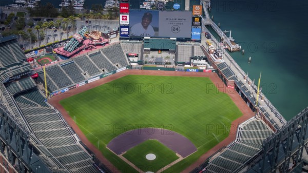 The San Francisco Giants honor Willie Mays, who recently passed away, with a tribute on the