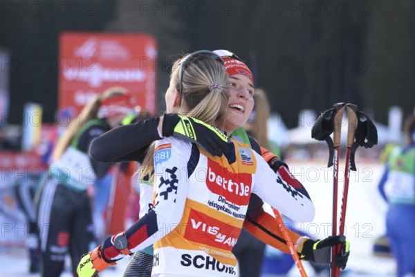 At the finish Nathalie Armbruster (SZ Kniebis) fairly congratulates the day's winner and World Cup