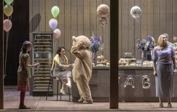 Die Frau ohne Schatten - an opera by Richard Strauss Staged at the Deutsche Oper, Berlin In this