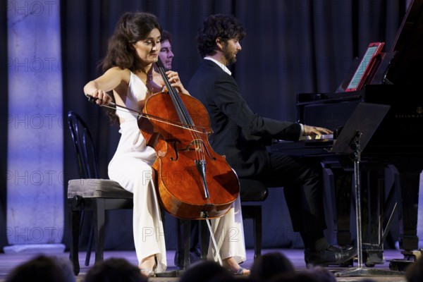 Integral sonatas for cello and piano, Brahms, Zuzanna Sonowska cello, Magí Garcías piano, Brahms