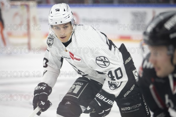 LanxessArena, Cologne, North Rhine-Westphalia, Julian Chrobot (Grizzly Wolfsburg, #40), PENNY DEL,