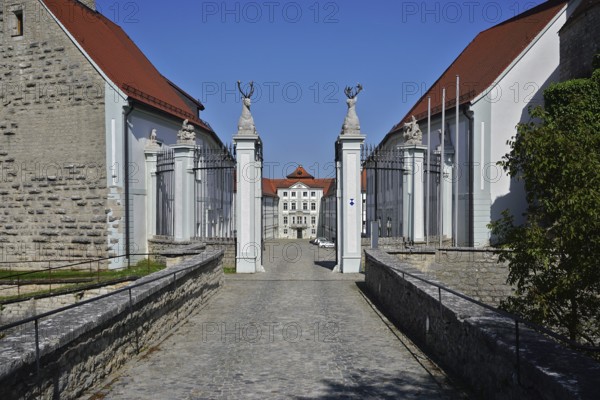 Schloss und Tagungshaus Hirschberg bei Beilngries im Altmühltal, Oberbayern, Hirschberg Castle and