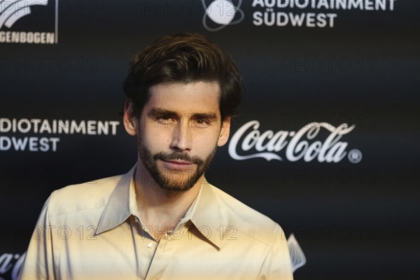 Pop National 2023: Alvaro Soler (laudator: Johanna Klum) at the presentation of the Radio