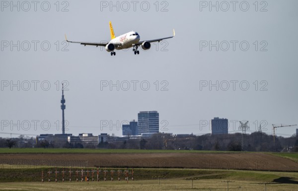 Dortmund Airport, Pegasus Airline, Airbus A320neo, on landing, Turkish low-cost airline, Dortmund