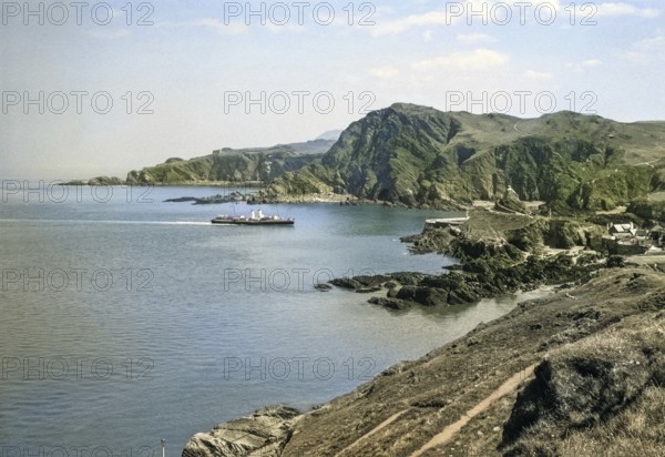 PS Bristol Queen (built 1946), white funnel, paddle steamer, Ilfracombe, North Devon, England,