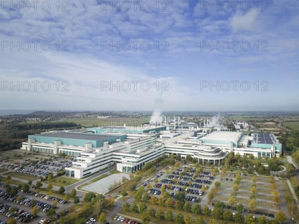 Globalfoundries was formed from the AMD production facilities in Dresden: Fab 38 (formerly Fab 30)