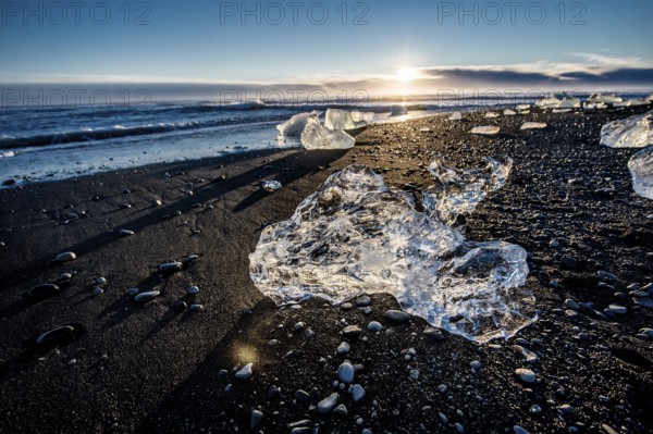 Jökulsarlon, icebergs, ice, cold, glacial lake, Vatnajökull glacier, winter, beach, sunrise, ocean,
