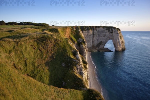 Rock arch Falaise or Porte La Manneporte, Jambourg beach, Étretat, sea, steep coast, cliffs, chalk