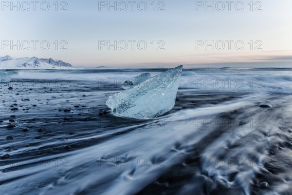 Jökulsarlon, icebergs, ice, cold, glacial lake, Vatnajökull glacier, winter, beach, sunrise, ocean,