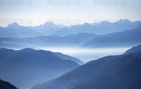 Mountain silhouettes, mountain panorama, view from the Wilder Freiger, Stubai Alps, South Tyrol,
