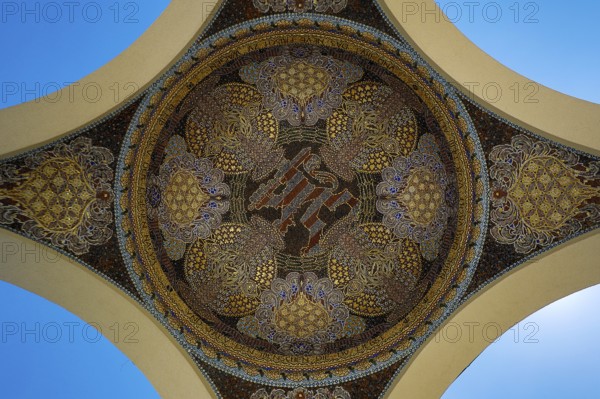 View of the mosaic in the pavilion at the entrance to the exhibition building, Mathildenhöhe,