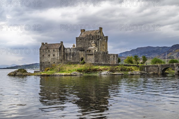 Eilean Donan Castle, Loch Duich, Isle of Skye, Highlands, Scotland, UK