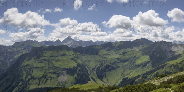 Mountain panorama from the Koblat high trail on the Nebelhorn over the Obertal valley with lush