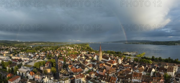 Luftbild, Panorama von der Stadt Radolfzell am Bodensee mit der historischen Altstadt und dem