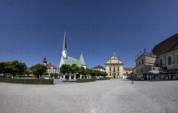 Chapel of Grace and St Magdalene's Church on Kapellplatz, place of pilgrimage, Altötting, Upper