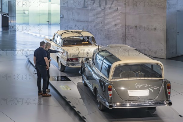Mercedes-Benz 300 test vehicle from 1960, a one-off from the testing department. Data transmission