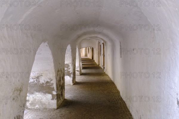 Laubengasse, Glurns, Vinschgau, South Tyrol, Italy